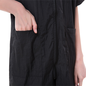 With Handy Pocket